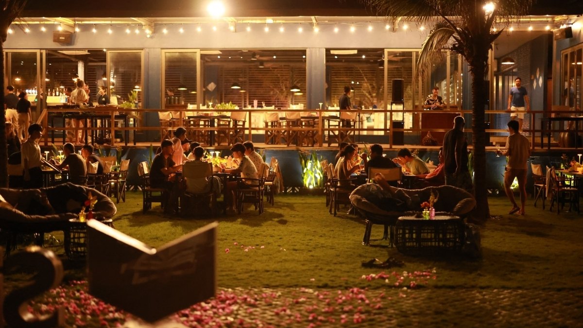 Have A Long Lunch Or Sunset Dinner At The Surf & Turf Restaurant
